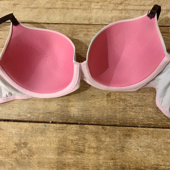 Victoria’s Secret bra bundle 34 C - Picture 6 of 7